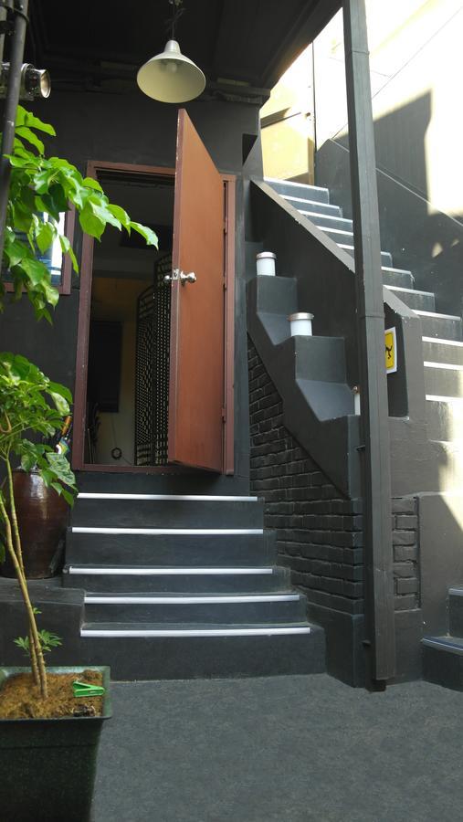 Fnstay Muslim Friendly Guesthouse Seúl Exterior foto